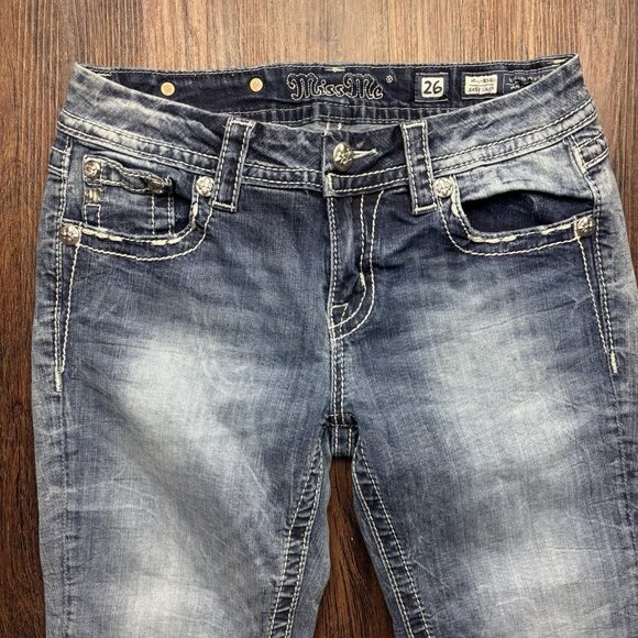 Miss Me Mid Rise Easy Crop Jeans Distressed Light Wash Angel Wings Size 26 - Picture 3 of 12